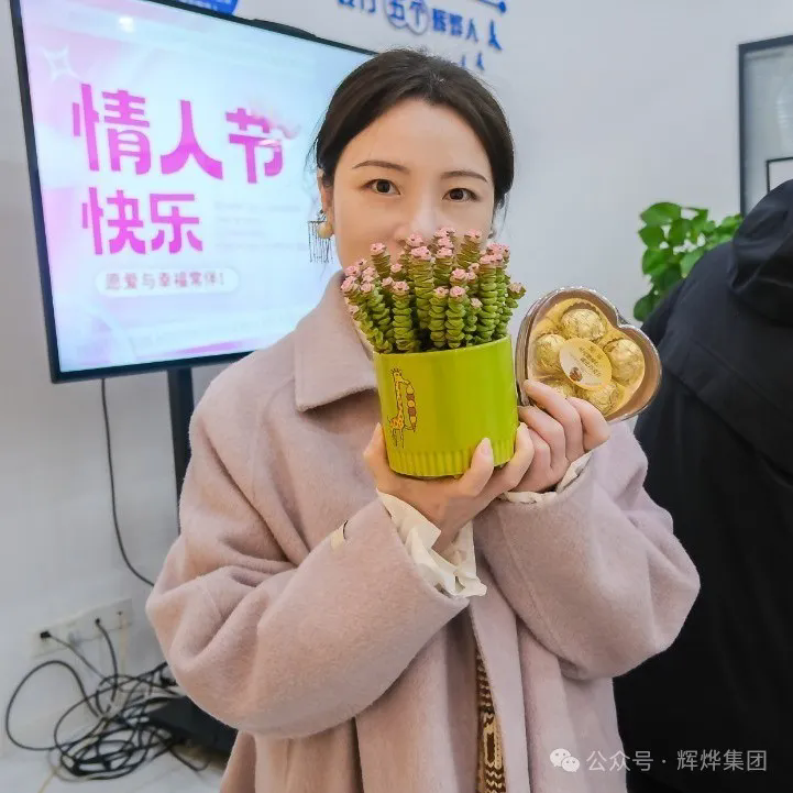 1739759798328616.png 640.webp (15).png