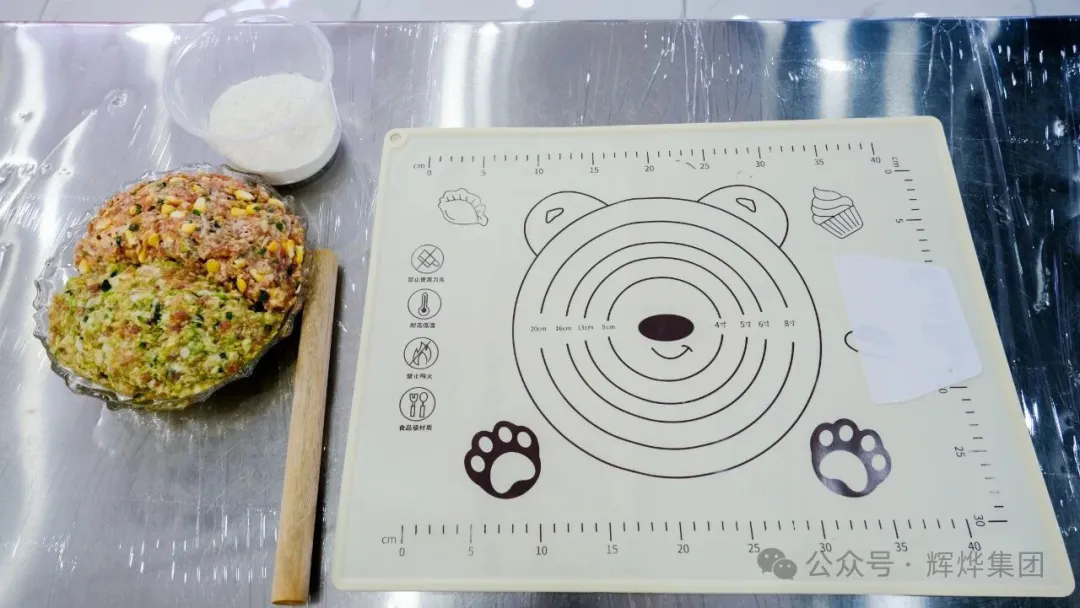 1762570219630272.png 640 (1).webp (2).png