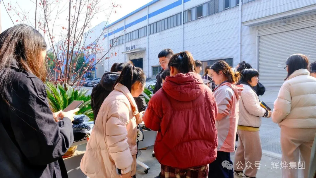 1764309271575725.png 640.webp (9).png